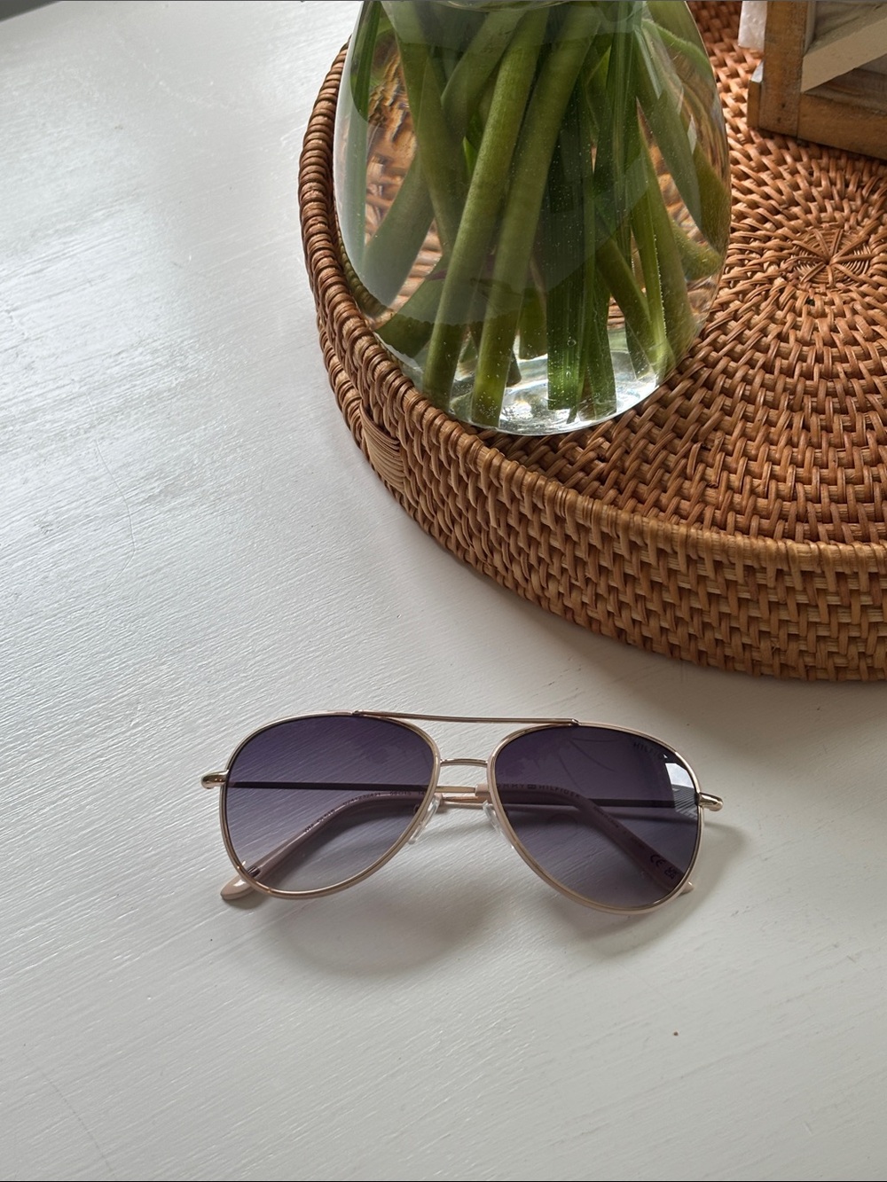 Tommy Hilfiger Gold Aviator Sunglasses - Picture 10 of 10
